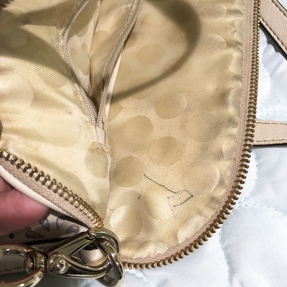 *SOLD* Kate Spade Satchel - Picture 6 of 8